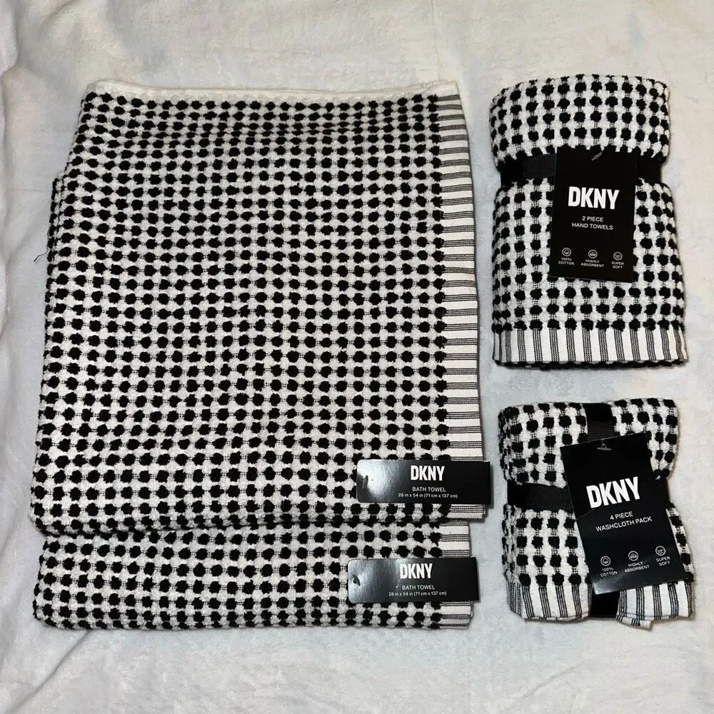 DKNY Bath Towel Set Black White Pattern 8 Pieces Total NWT